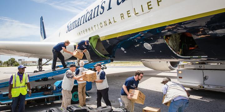 plane loading supplies