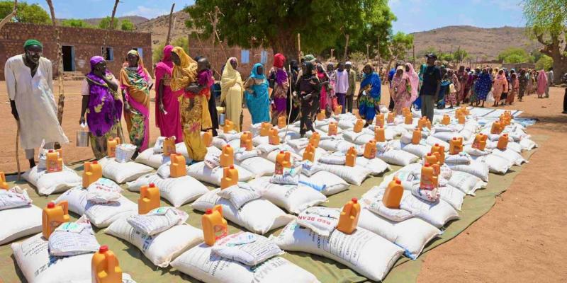 Families are receiving corn, oil, salt, and beans.