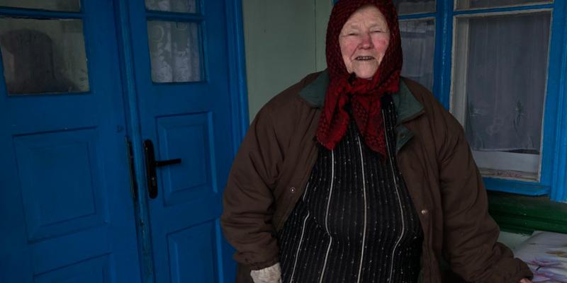 Hanna lives alone with no family nearby. Her health declines each year the conflict drags on, and she is largely confined to her home because of the dangers outside.