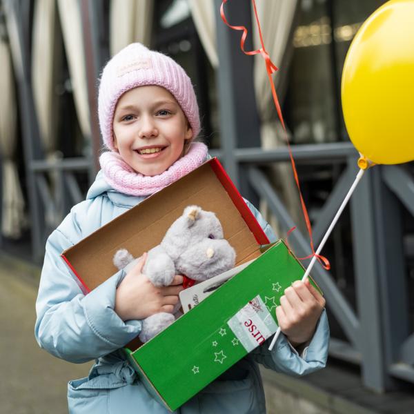Give a Shoebox Gift