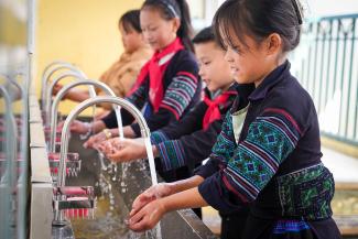 WATER TAPS INSTALLED BY SAMARITAN’S PURSE GIVE STUDENTS A WAY TO WASH THEIR HANDS AND, IN TURN, PREVENT THE SPREAD OF ILLNESSES.