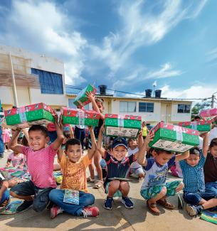 Support the Operation Christmas Child Project
